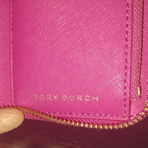 FINAL PRICE DROP - Tory Burch Emerson mini continental purse wallet in Hot Pink - Picture 3 of 9